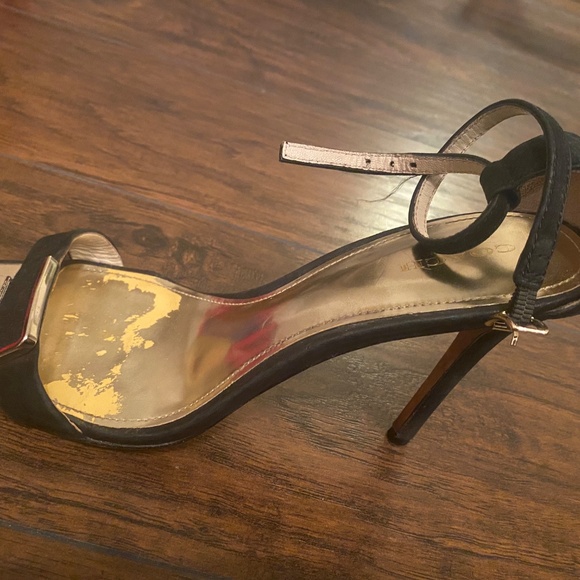 Coach Hampton Black Leather Heels Gold Buckle Detail ankle strap US Size 9.5B - Picture 2 of 4